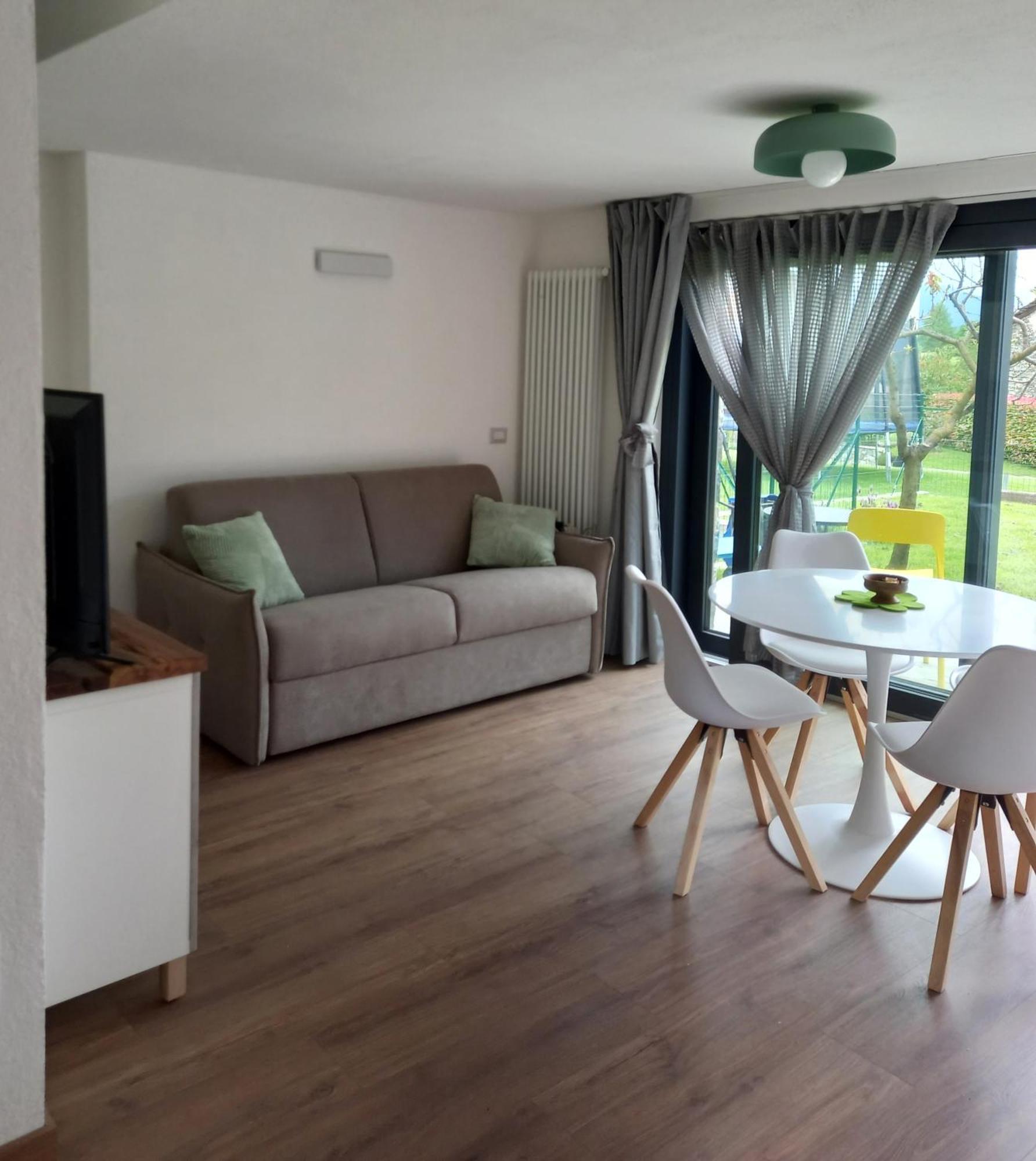 Casa Borna Da Ghiasa Holiday home *